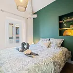Maison Cozy Au Port De Vieux-nice Apartament