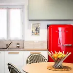 Maison Cozy Au Port De Vieux-nice Apartament *