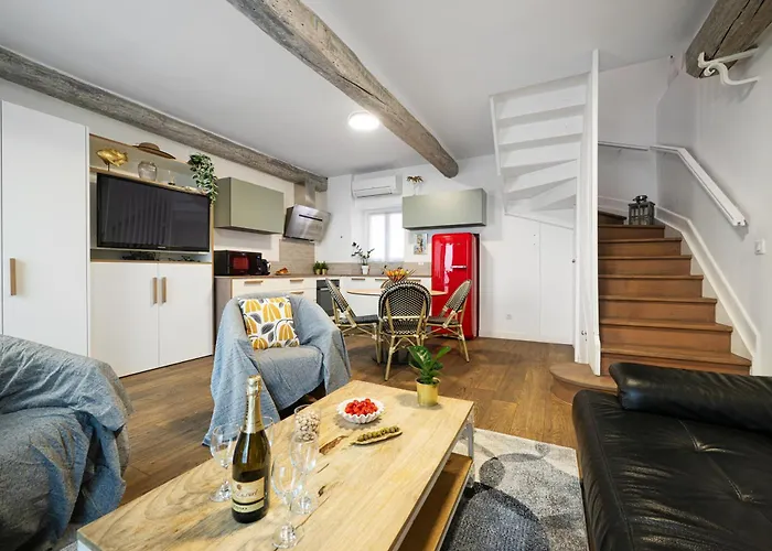 Maison Cozy Au Port De Vieux-nice Appartamento Nizza