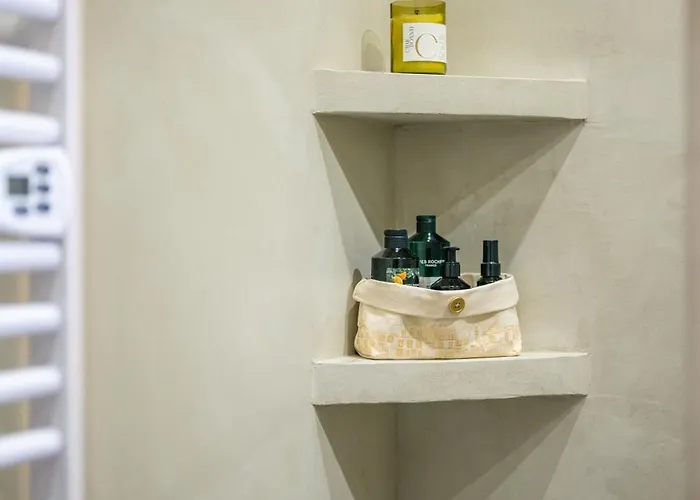 Maison Cozy Au Port De Vieux-nice Appartamento *