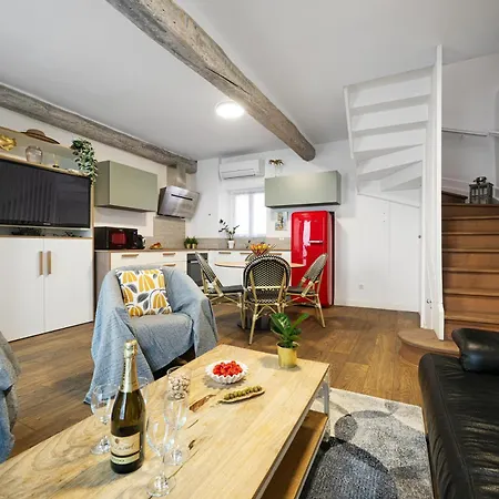 Maison Cozy Au Port De Vieux-nice Apartman Nizza